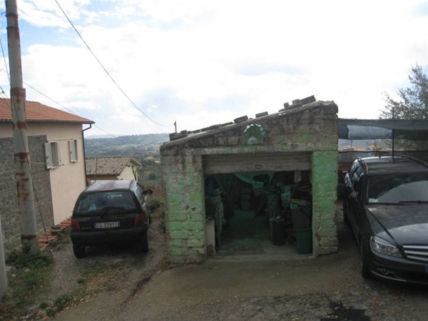 casa indipendente in vendita a Montefiascone
