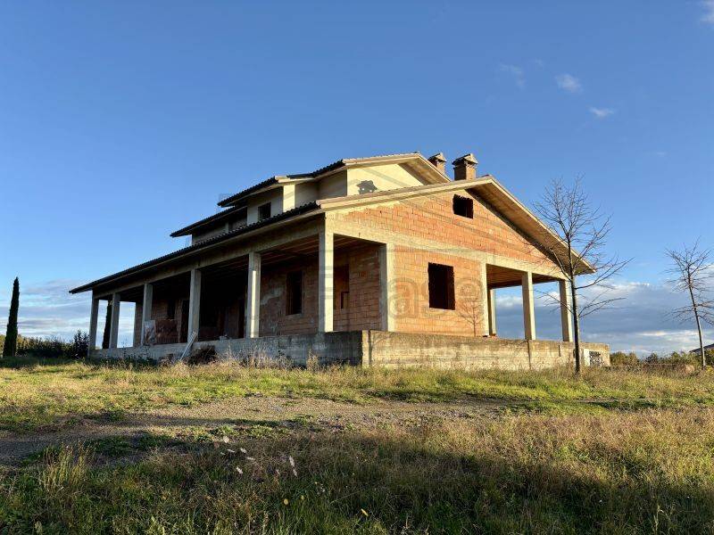 casa indipendente in vendita a Montefiascone