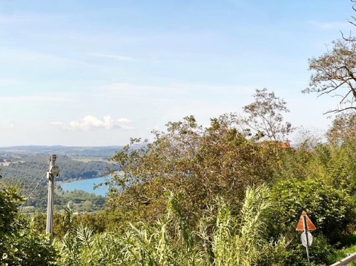 casa indipendente in vendita a Montefiascone