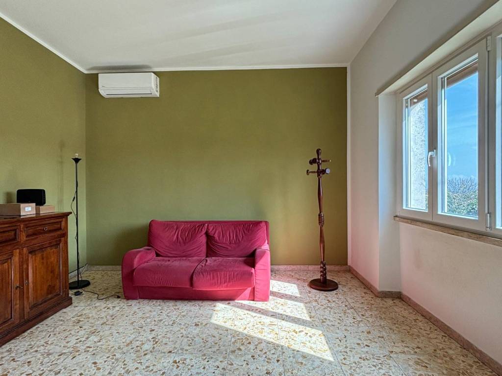 casa indipendente in vendita a Montefiascone