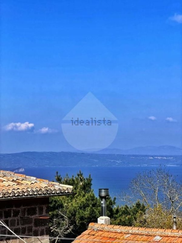 casa semindipendente in vendita a Montefiascone in zona Mentuccia