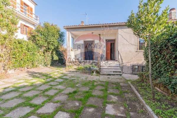 quadrivano in vendita a Montefiascone in zona Zepponami