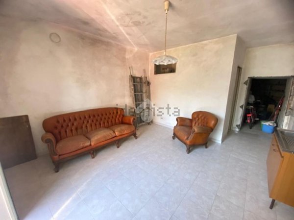 casa indipendente in vendita a Montefiascone