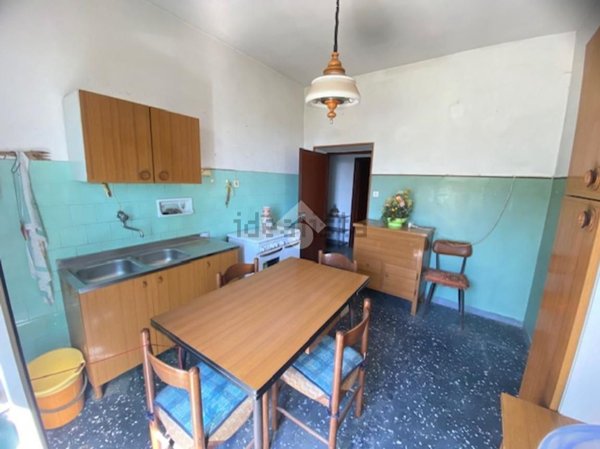 casa indipendente in vendita a Montefiascone