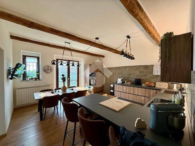 casa indipendente in vendita a Montefiascone