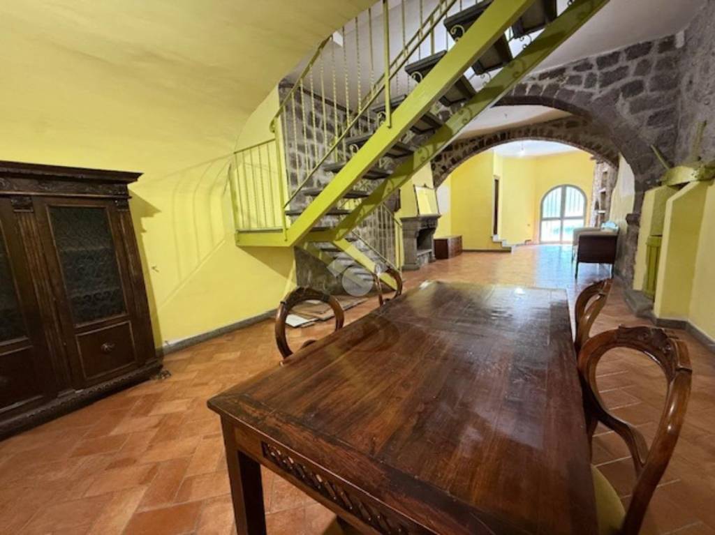 casa indipendente in vendita a Montefiascone