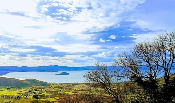 quadrivano in vendita a Montefiascone in zona Capobianco