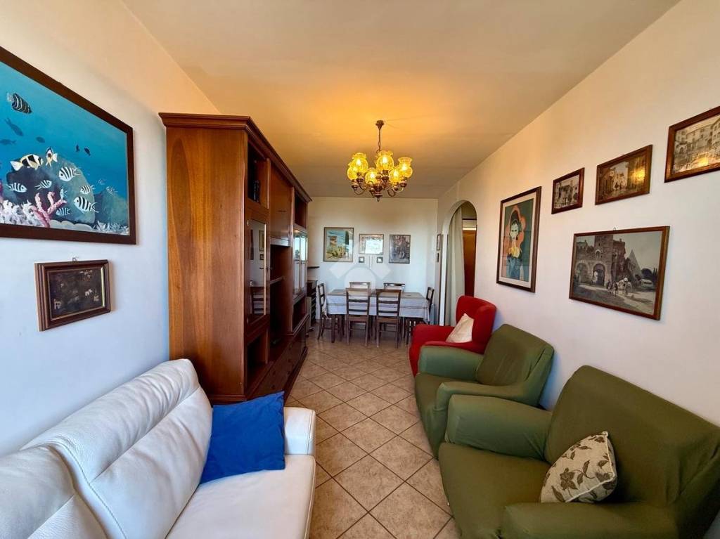 casa indipendente in vendita a Montefiascone