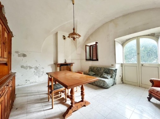 casa indipendente in vendita a Montefiascone