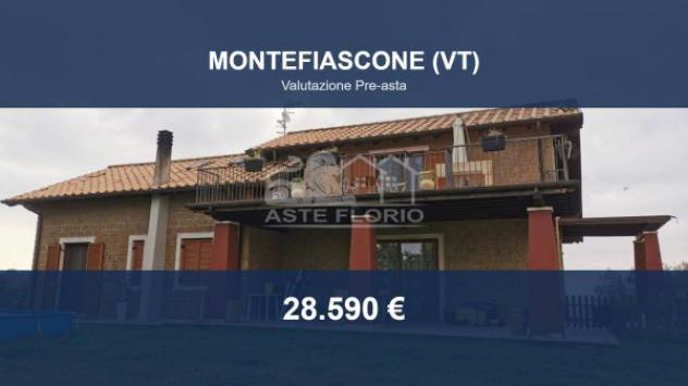 casa indipendente in vendita a Montefiascone in zona Mentuccia