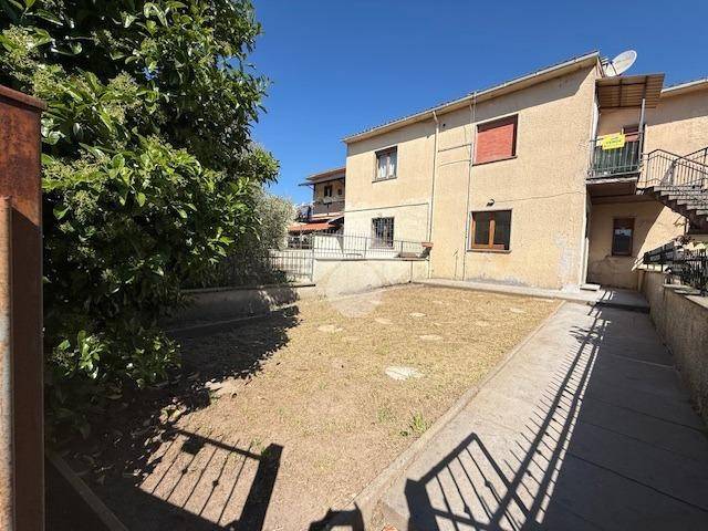 casa indipendente in vendita a Montefiascone