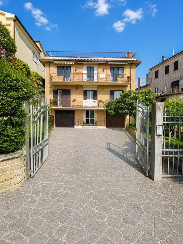 appartamento in vendita a Montefiascone