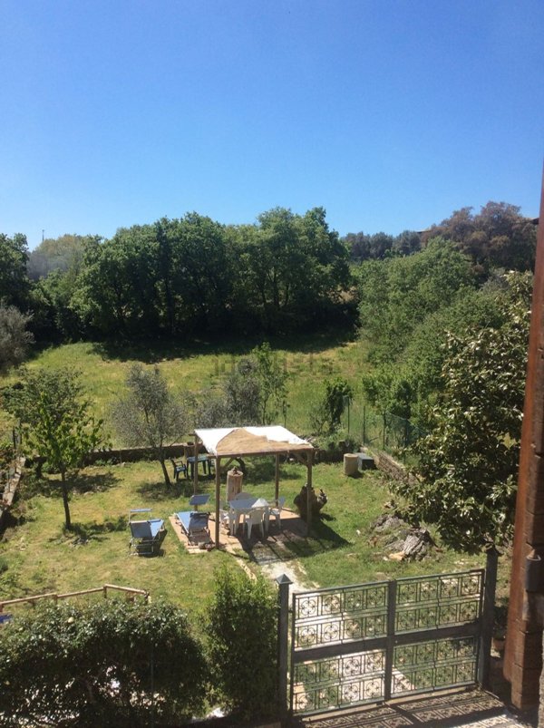 casa indipendente in vendita a Montefiascone