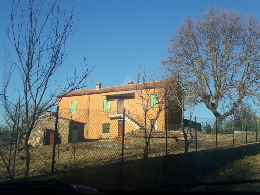 casale in vendita a Montefiascone