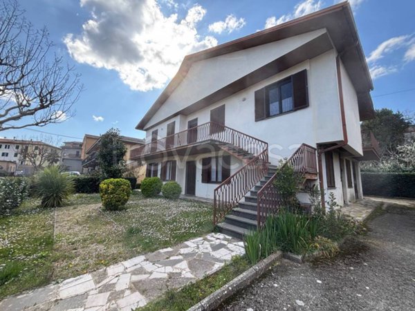 casa indipendente in vendita a Montefiascone in zona Poggio Frusta