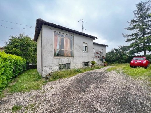 casa indipendente in vendita a Montefiascone in zona Poggio Frusta