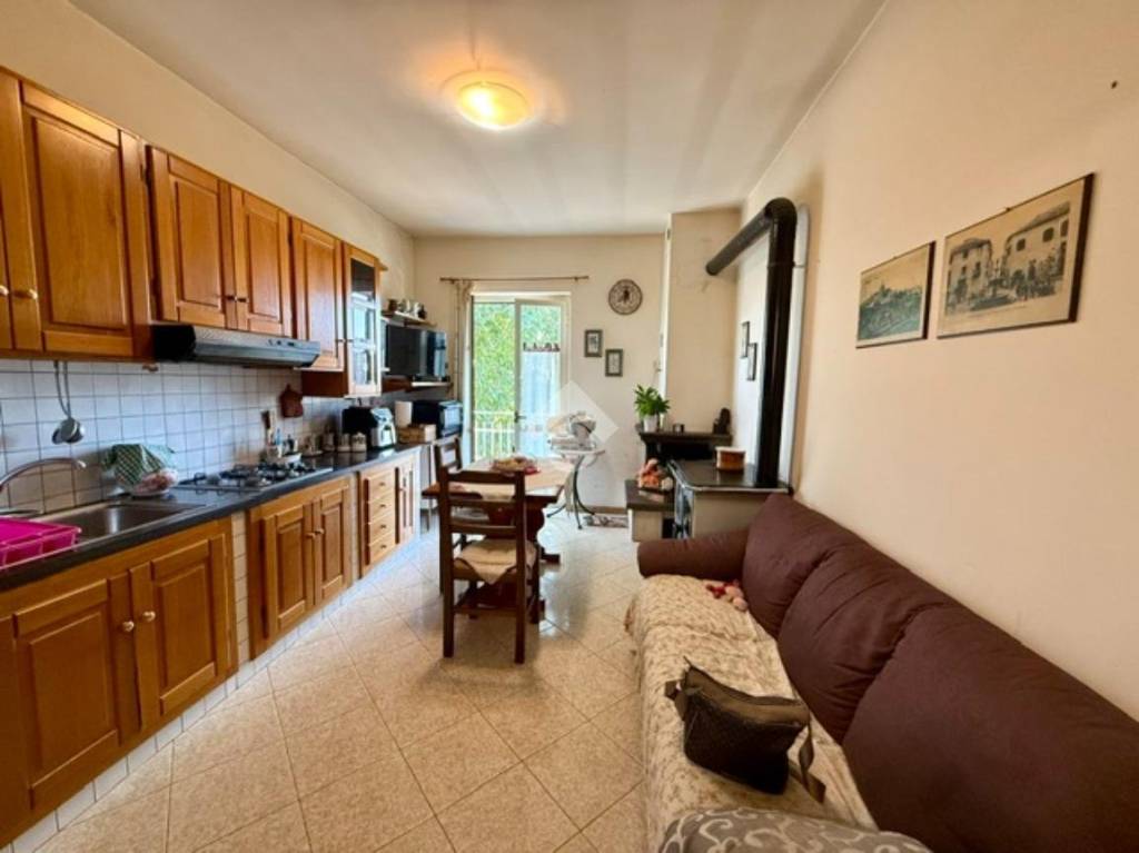 casa indipendente in vendita a Montefiascone