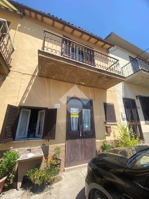 casa indipendente in vendita a Montefiascone