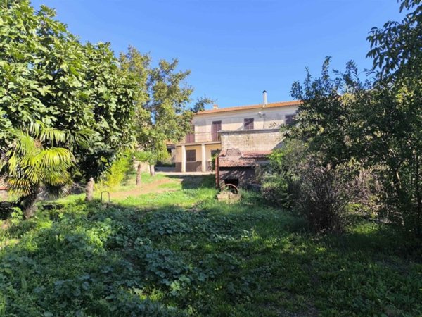 casa indipendente in vendita a Montefiascone