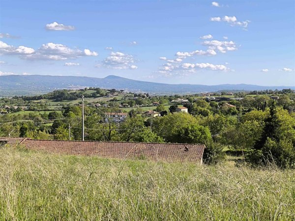 casa indipendente in vendita a Montefiascone in zona Cipollone