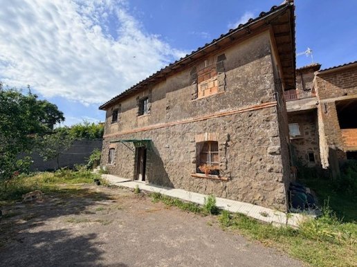 casale in vendita a Montefiascone