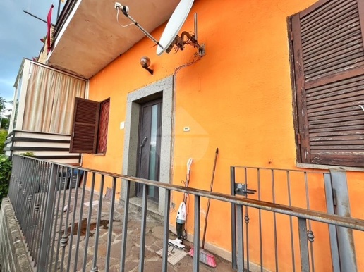 casa indipendente in vendita a Montefiascone
