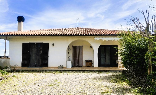 casa indipendente in vendita a Montefiascone