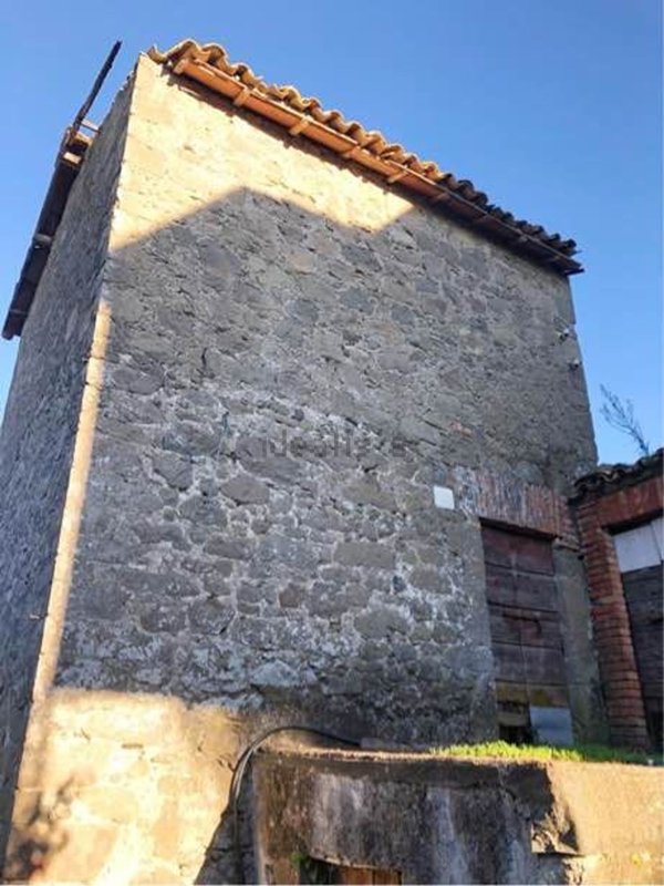 appartamento in vendita a Montefiascone in zona Mentuccia