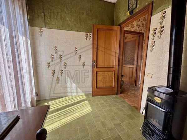casa indipendente in vendita a Montefiascone in zona Mentuccia