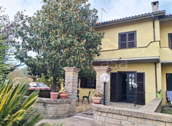 casa indipendente in vendita a Montefiascone in zona Zepponami