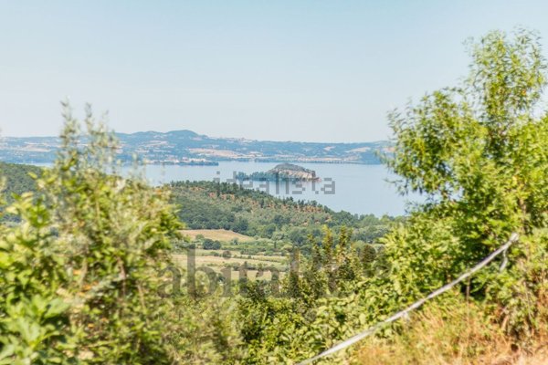 terreno in vendita a Montefiascone