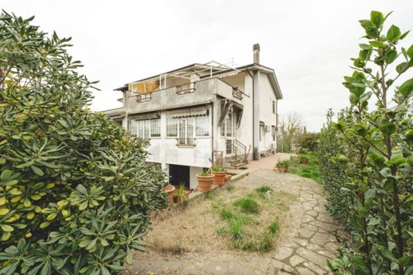 casa indipendente in vendita a Monte Romano