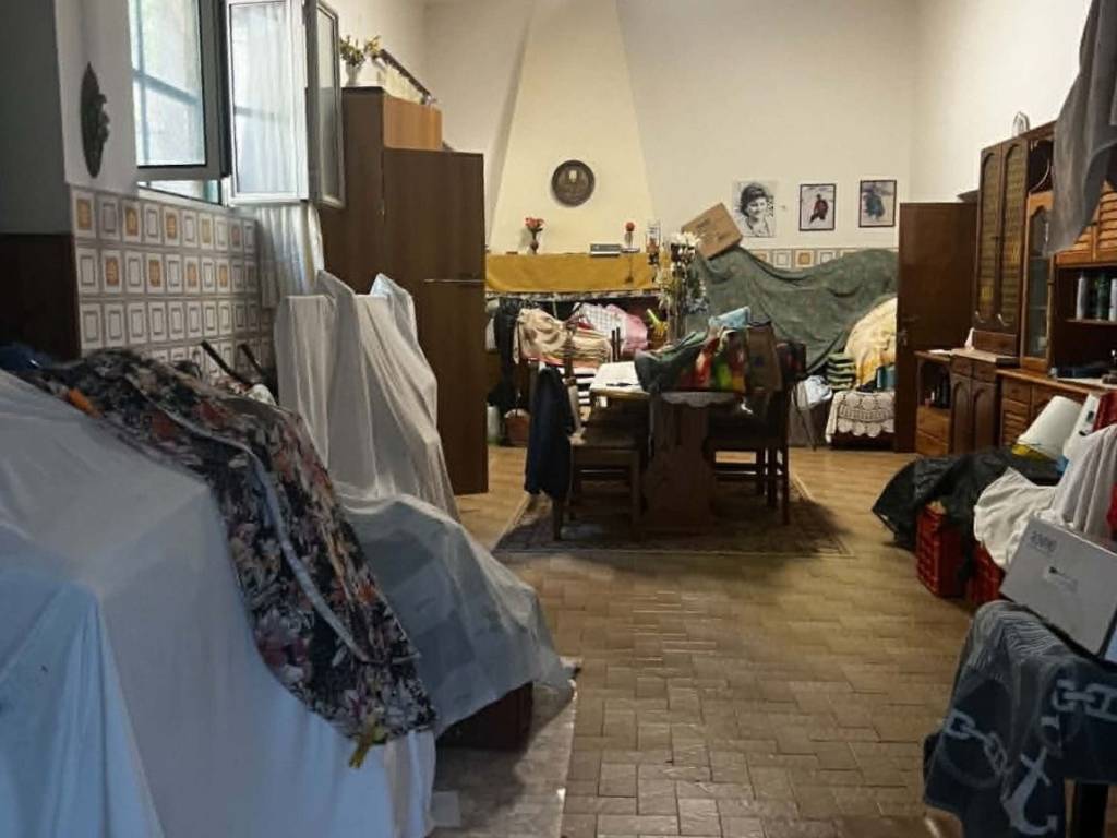 locale commerciale in vendita a Monte Romano