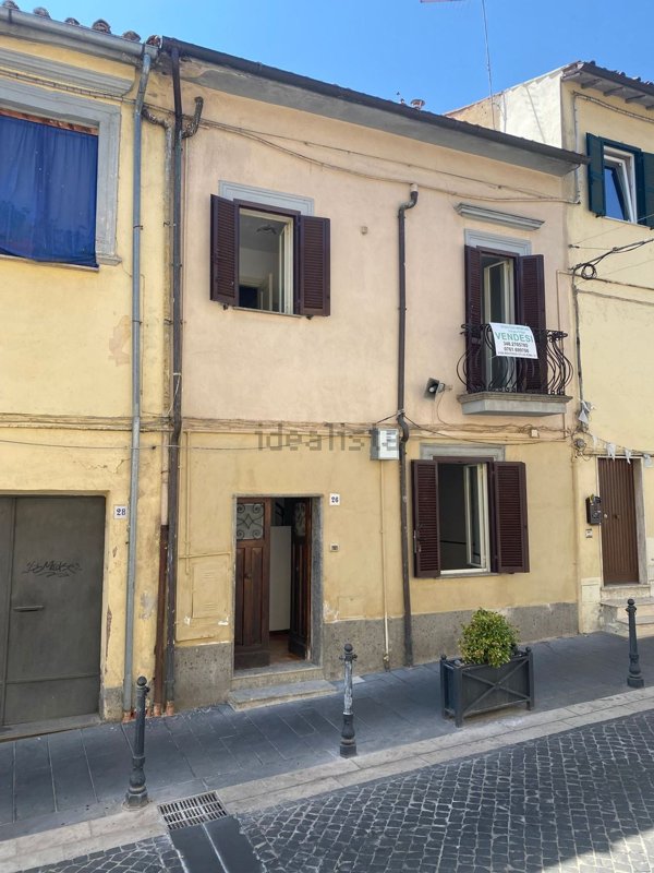 quadrivano in vendita a Monterosi