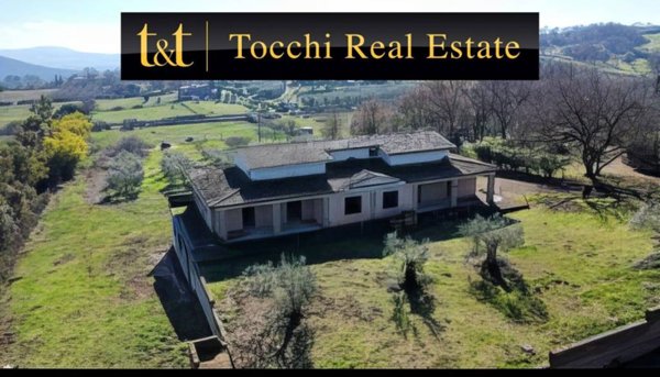 casa indipendente in vendita a Monterosi