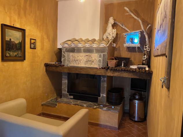 casa indipendente in vendita a Monterosi