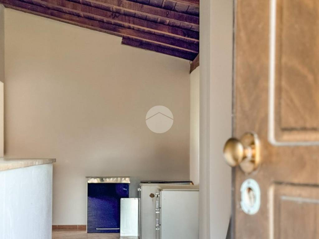 casa indipendente in vendita a Monterosi