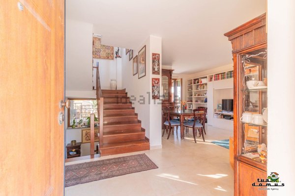 casa indipendente in vendita a Monterosi