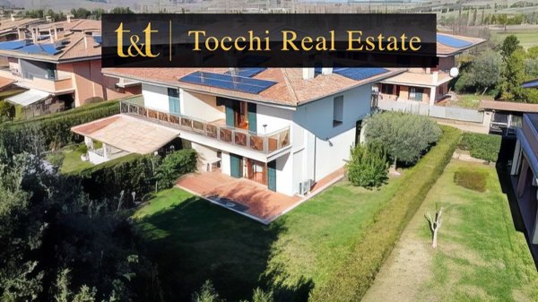 casa indipendente in vendita a Monterosi