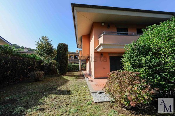 casa indipendente in vendita a Monterosi