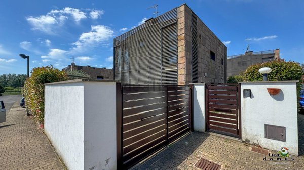 casa indipendente in vendita a Monterosi