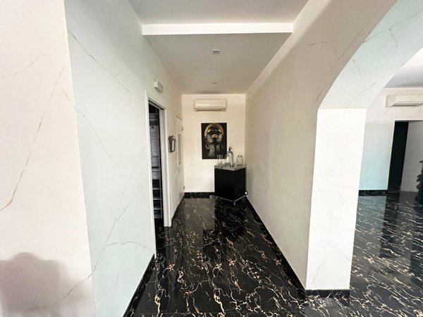 negozio in vendita a Monterosi