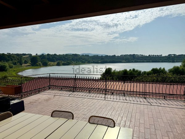 casa indipendente in vendita a Monterosi