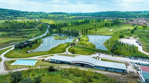 casa indipendente in vendita a Monterosi