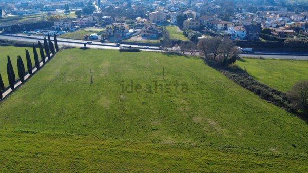 terreno edificabile in vendita a Monterosi