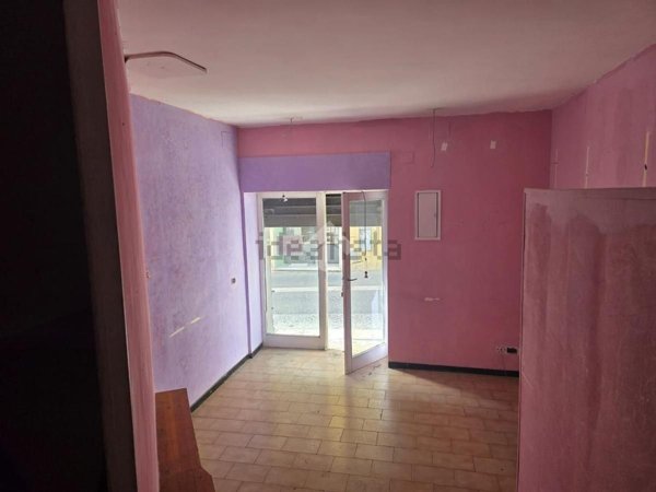 locale commerciale in vendita a Monterosi