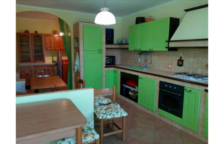 casa indipendente in vendita a Monterosi