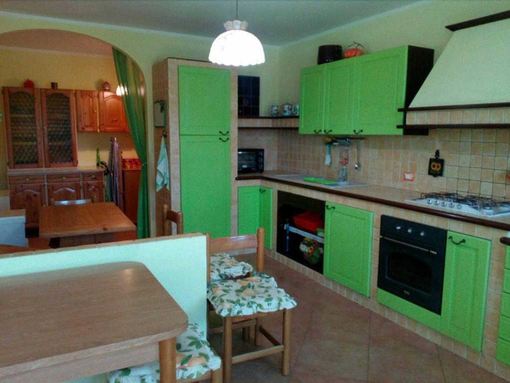 casa indipendente in vendita a Monterosi