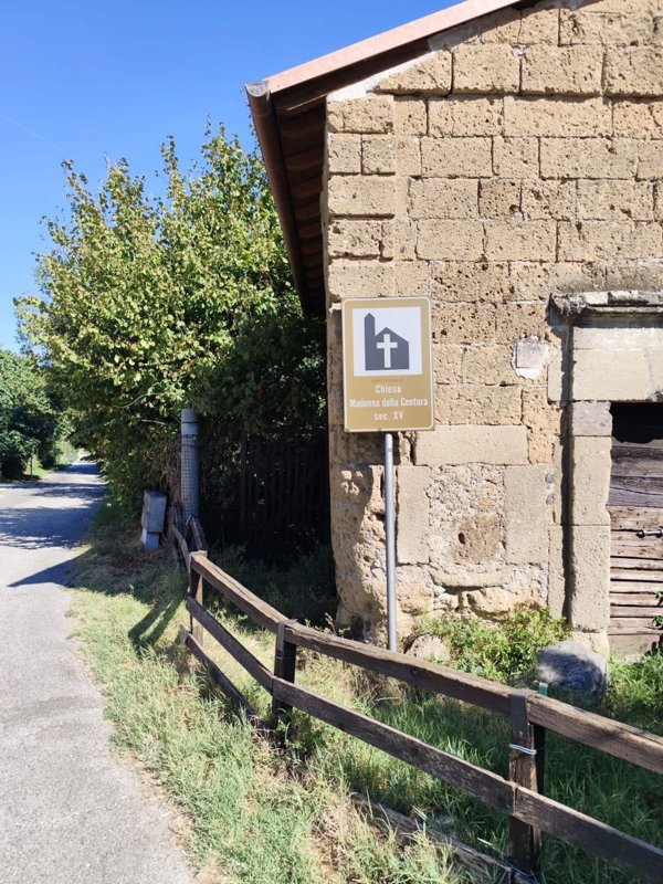 casa indipendente in vendita a Monterosi