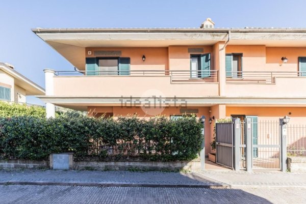 appartamento in vendita a Monterosi